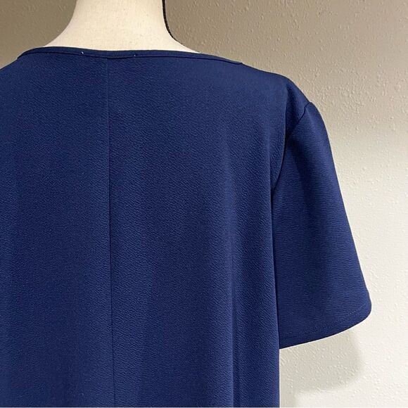 A-line plus size scoop neck short sleeve midi dress - Picture 7 of 11